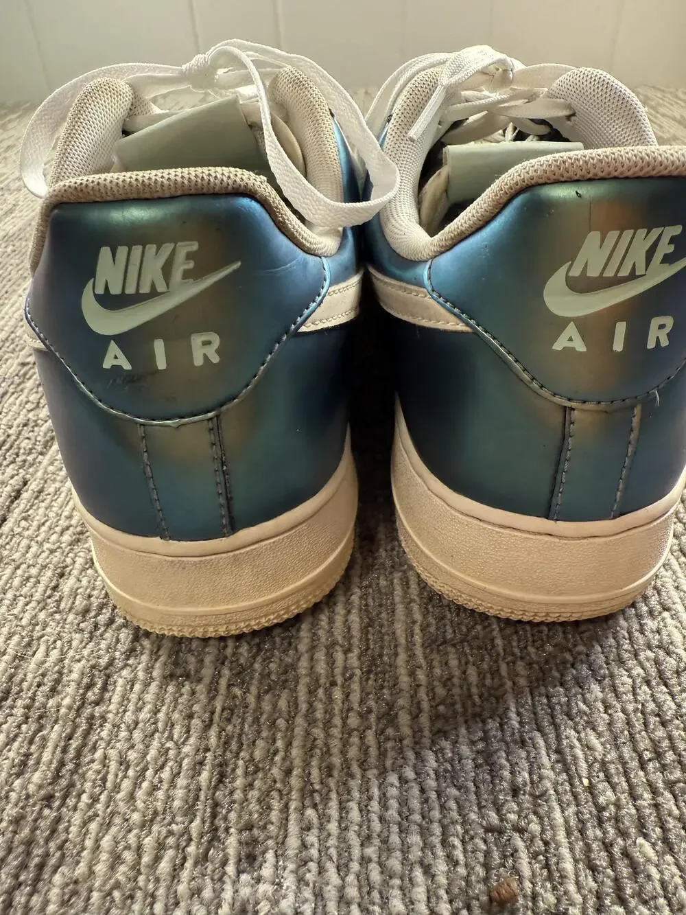 Nike Air Force 1 '07 LV8 Shoes Mens Size 9 Iridescent Teal Green Low 823511-301